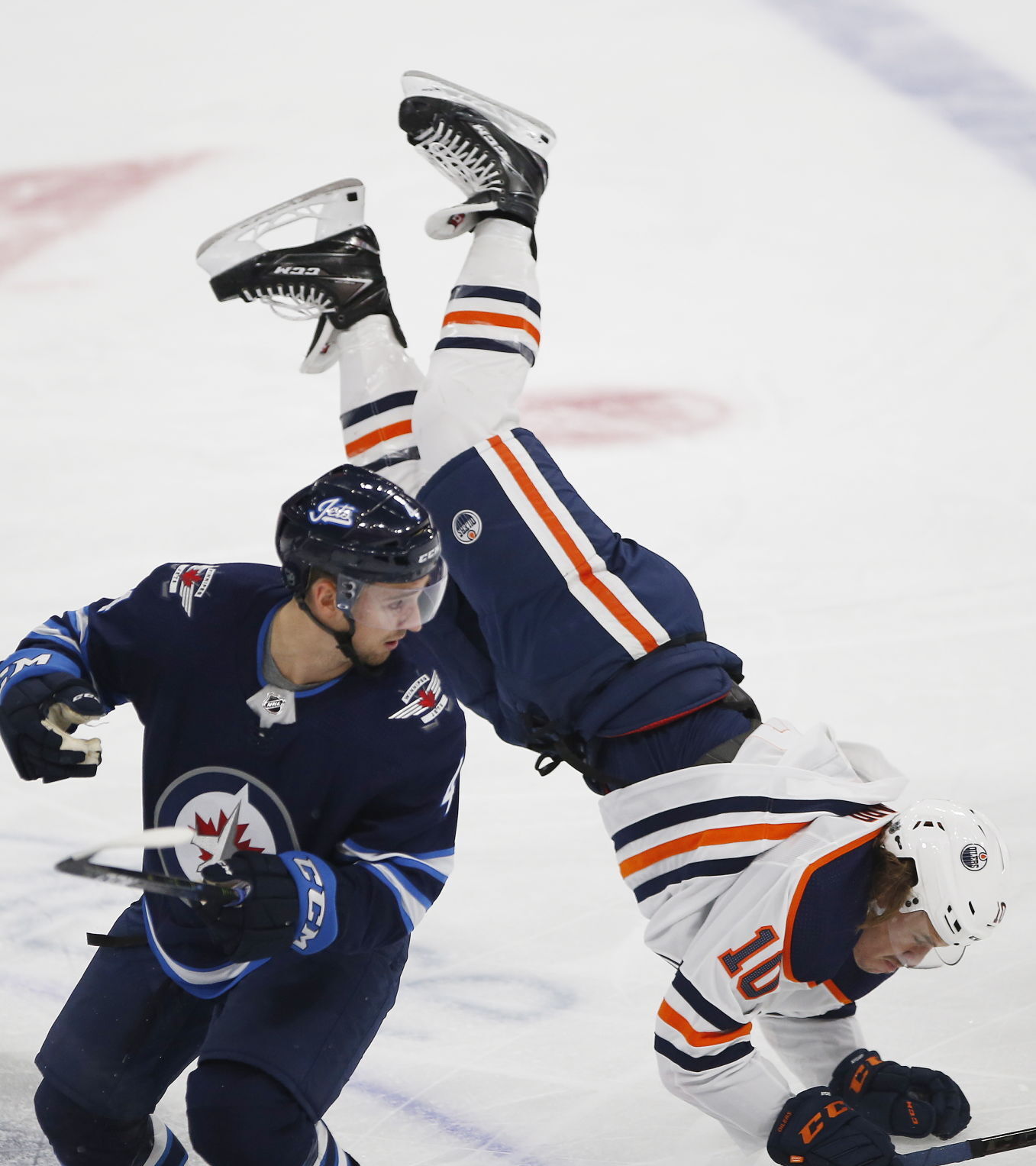 APTOPIX Oilers Jets Hockey